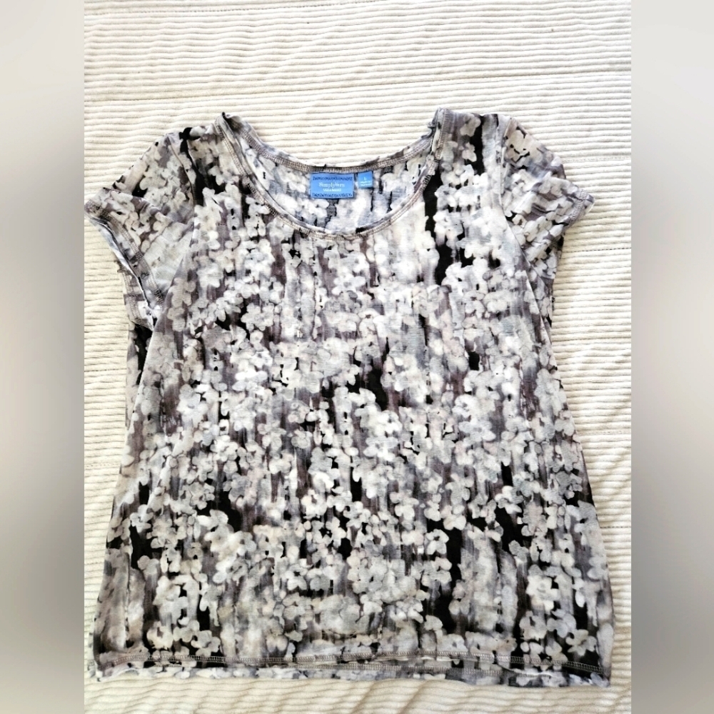 Simply Vera Vera Wang Women's Black and Gray Floral Patterned Top Size L
